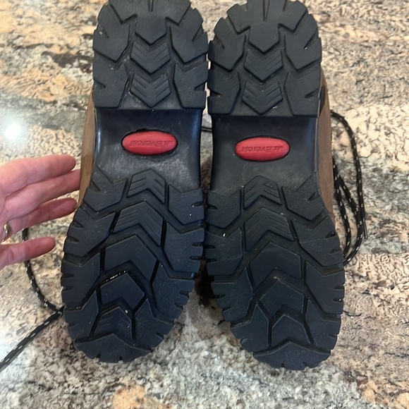 Mt. Everest Boots - Picture 7 of 10